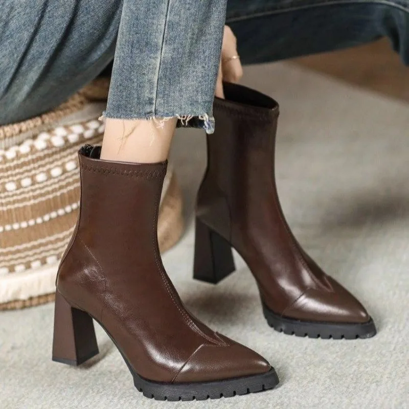 Pointed Toe French Tight Boots - Pump Heel Block recension och pris